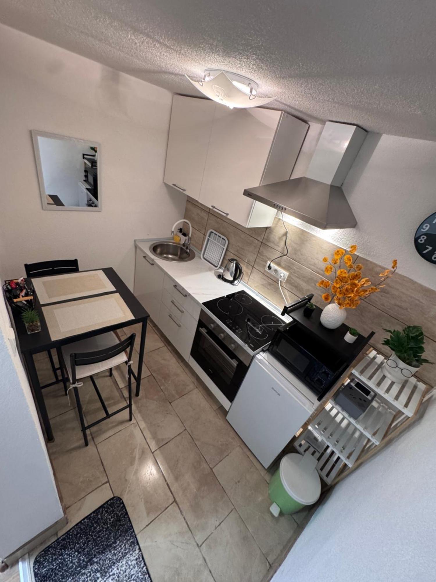 Apartman Josip Госпич Экстерьер фото