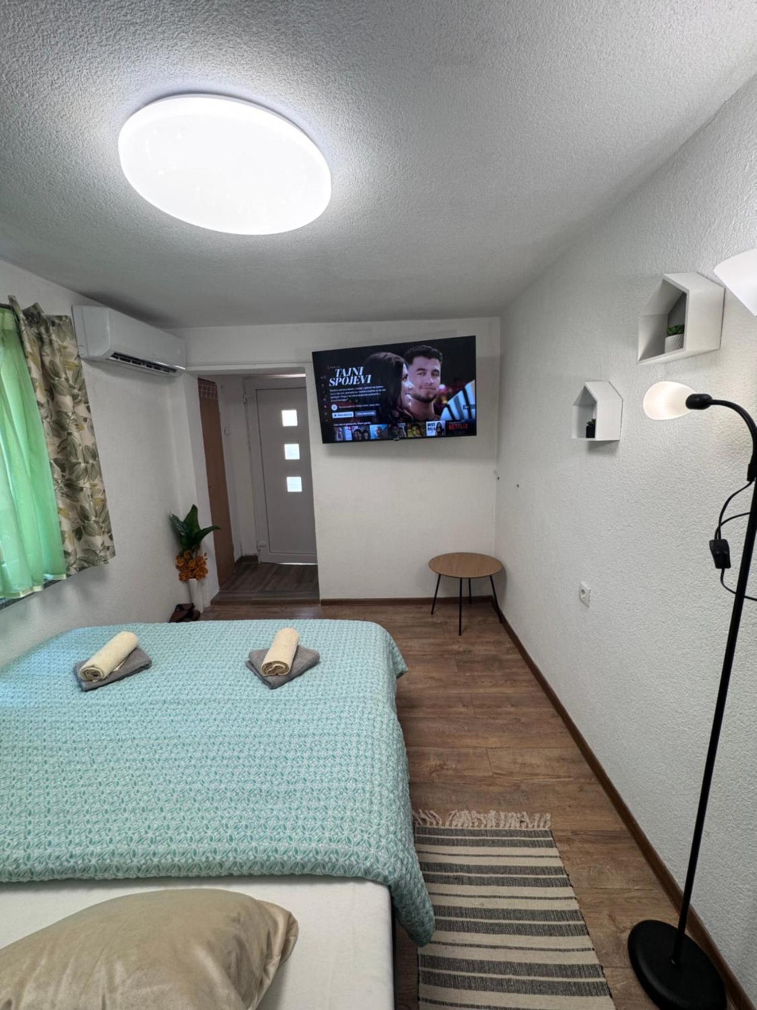 Apartman Josip Госпич Экстерьер фото
