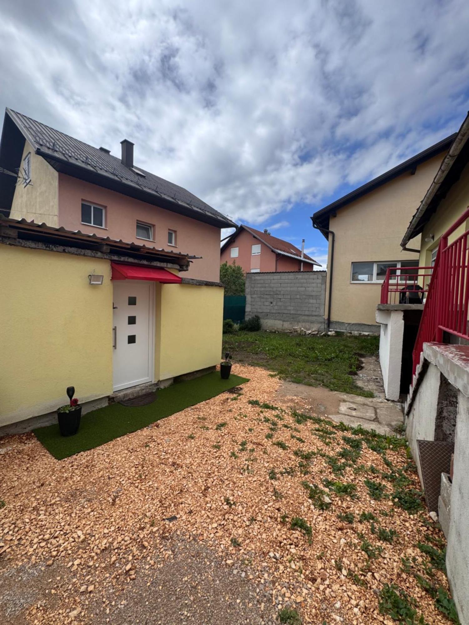 Apartman Josip Госпич Экстерьер фото